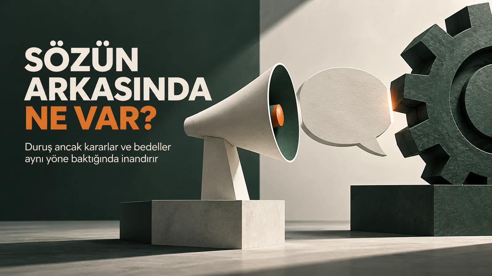 Megafon biçimli kurumsal kürsünün arkasında birbirine geçmeyen konuşma balonu ve dişli çarkların yer aldığı premium editöryel illüstrasyon